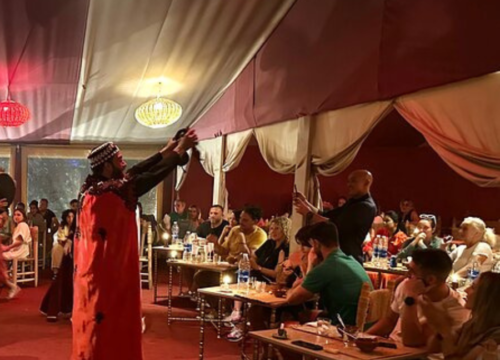 Agafay Desert Dinner Show Quad Chameau et Dîner avec Spectacle